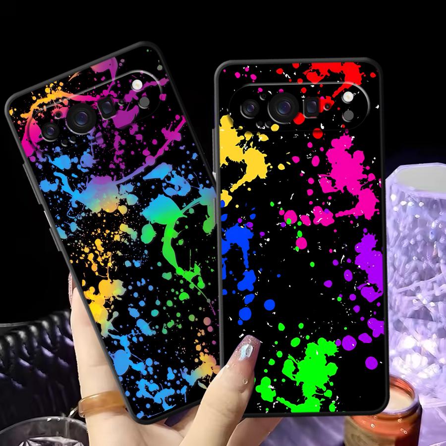 Rainbow Paint Splatters Funda  - đánh giá và giá Google Pixel 8A